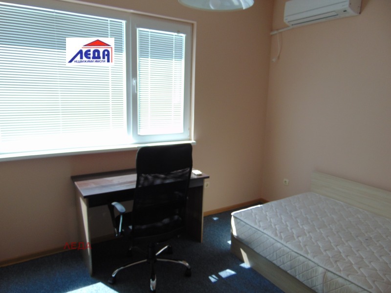 A louer  2 chambres Pleven , Chirok tsentar , 80 m² | 13123865 - image [4]