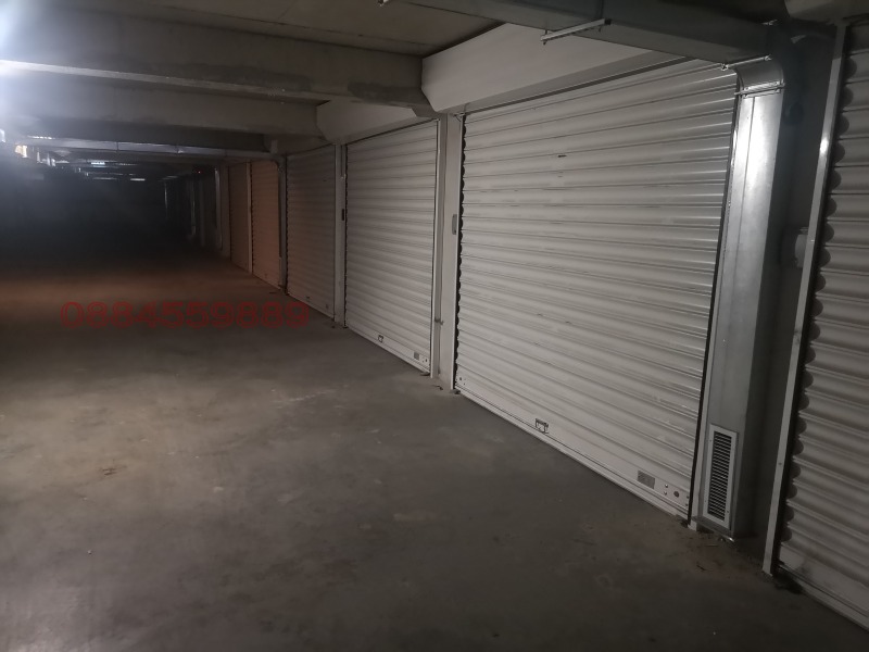 Дава под наем ГАРАЖ, ПАРКОМЯСТО, гр. Пловдив, Кючук Париж, снимка 2 - Гаражи и паркоместа - 52785466