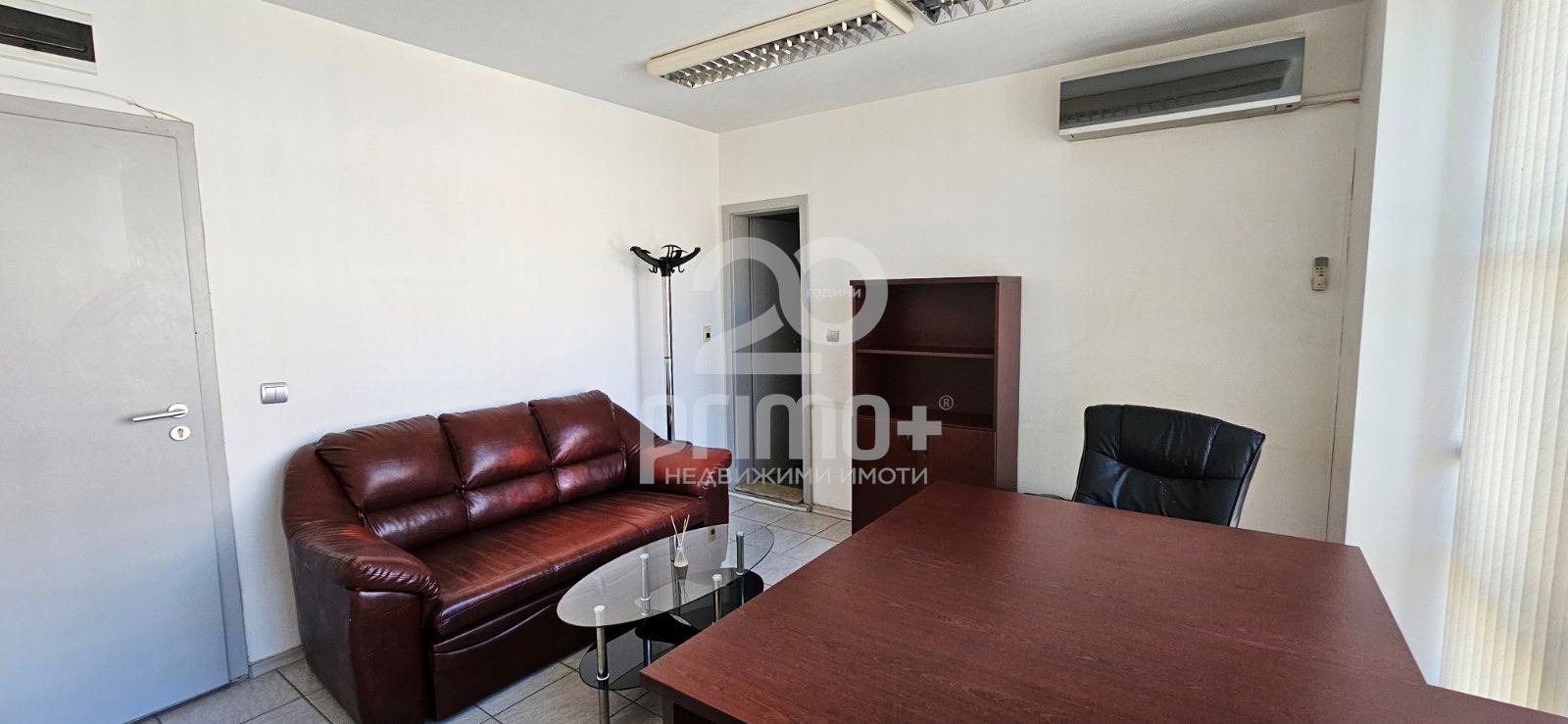 Дава под наем ОФИС, гр. Велико Търново, Център, снимка 2 - Офиси - 53797077