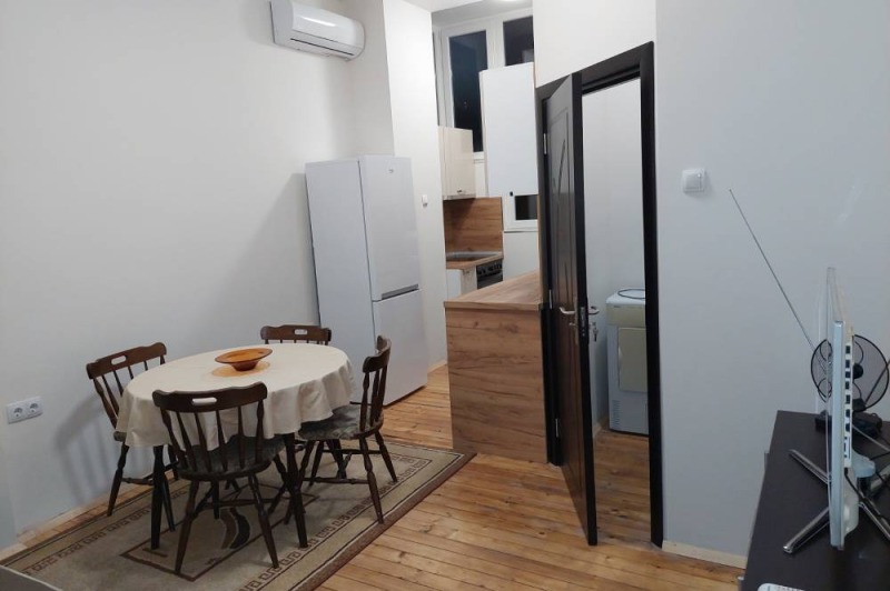 Zu vermieten  1 Schlafzimmer Sofia , Zentar , 60 qm | 13350820 - Bild [4]