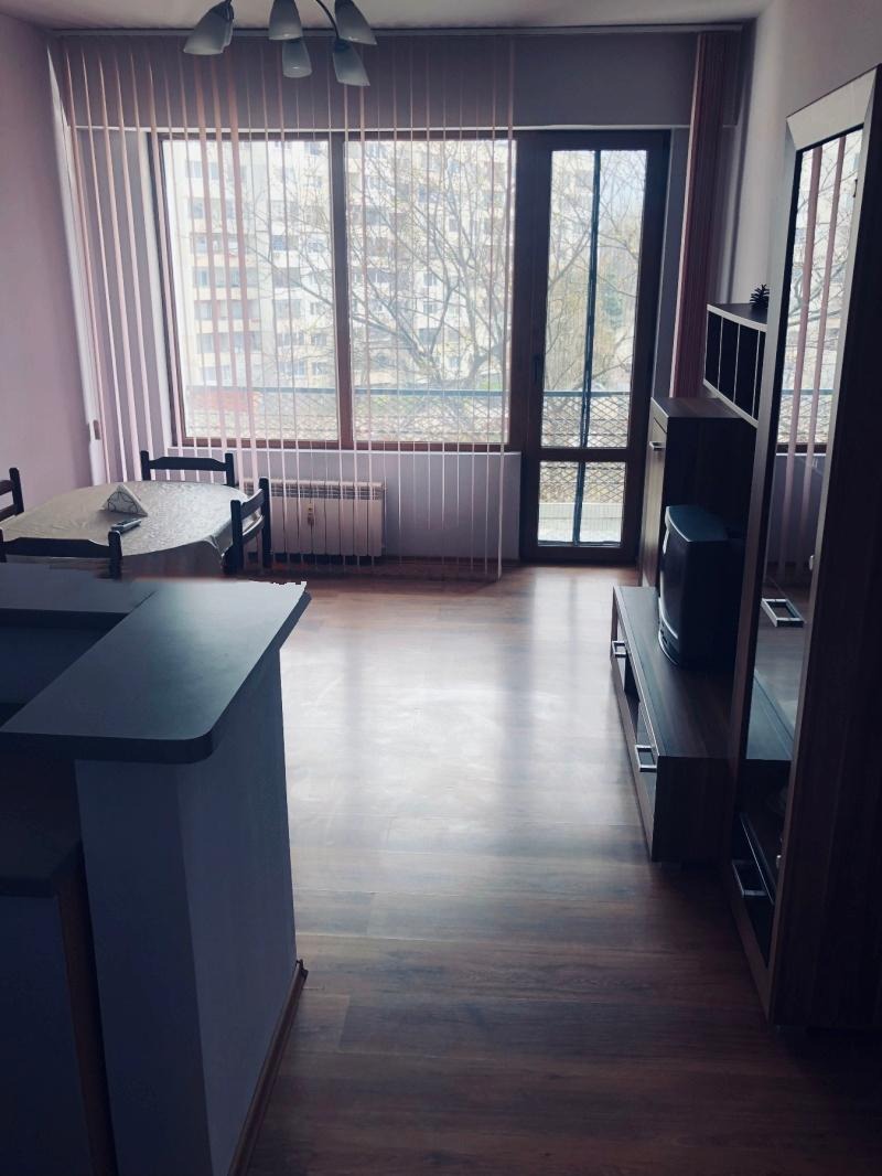 Vuokrattavana  1 makuuhuone Sofia , Svoboda , 65 neliömetriä | 42182138
