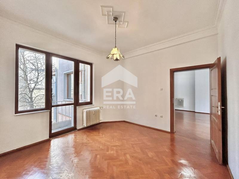 De inchiriat  3+ dormitor Sofia , Țentâr , 140 mp | 15276134 - imagine [2]