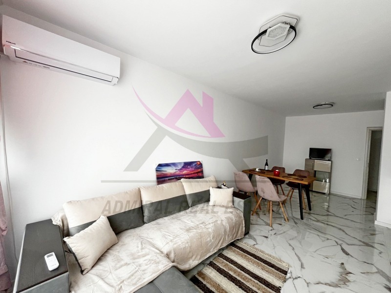 Zu vermieten  1 Schlafzimmer Warna , Kolhozen pazar , 70 qm | 33199379 - Bild [2]