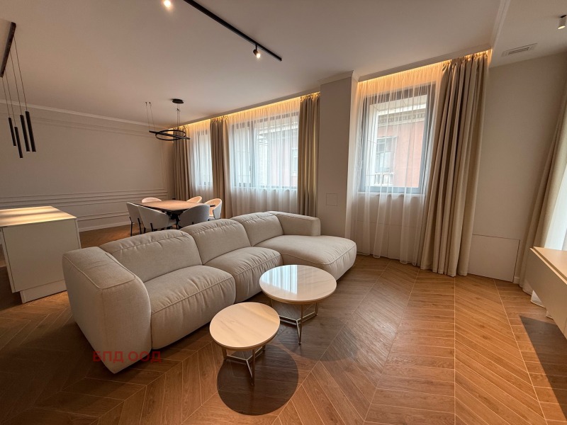K pronájmu  2 ložnice Sofia , Centar , 187 m2 | 82191776