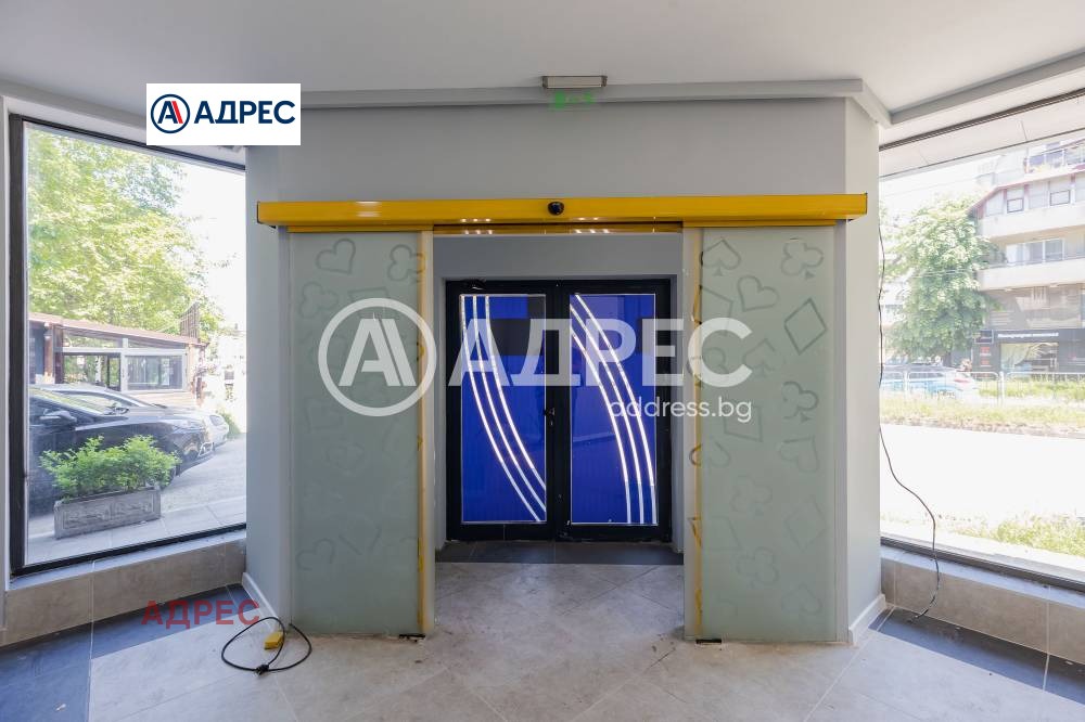 Дава под наем МАГАЗИН, гр. Варна, Лятно кино Тракия, снимка 12 - Магазини - 55320063