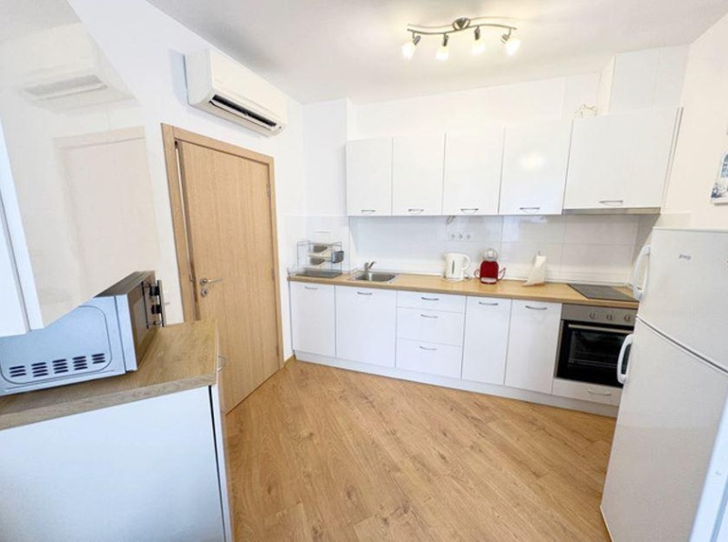Do wynajęcia  1 sypialnia Warna , Briz , 55 mkw | 42522511 - obraz [3]