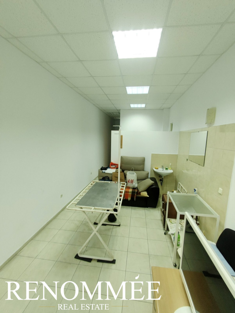Дава под Наем МАГАЗИН в град София, Център - 86 кв.м / 700 € » 1 369.08 лв., РЕНОМЕ НЕДВИЖИМИ ИМОТИ