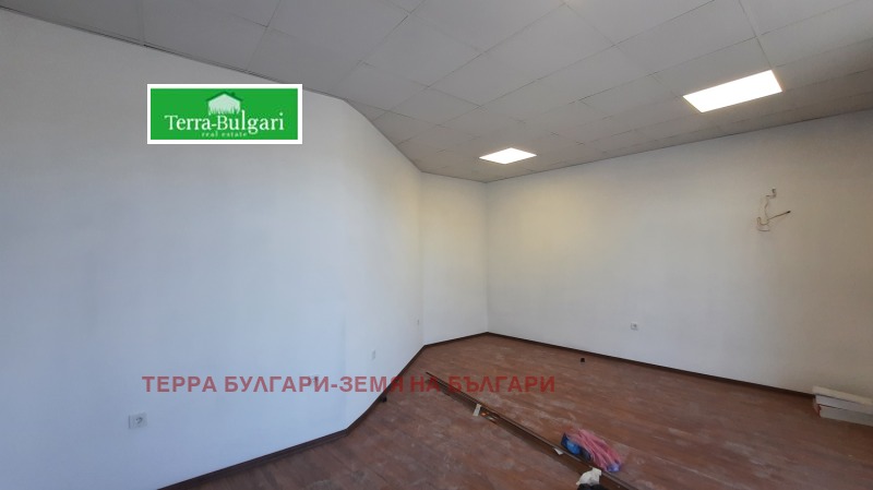 Do wynajęcia  Biuro Pernik , Carkwa , 65 mkw | 65055186 - obraz [2]