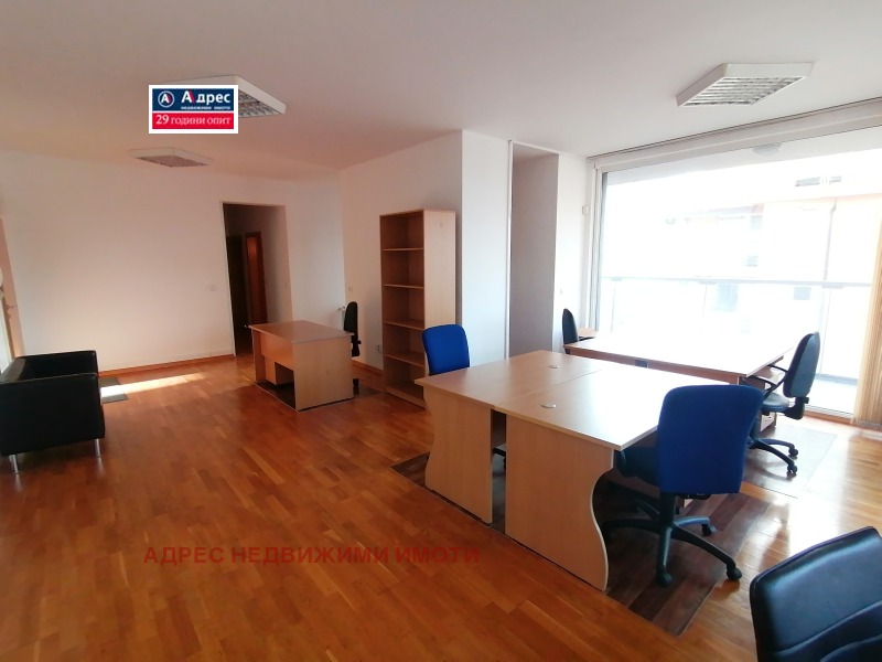 Para alugar  Escritório Sofia , Manastirski livadi , 150 m² | 93637377 - imagem [2]