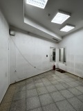 Под наем МАГАЗИН, град Плевен, Идеален център • 300 лв. / 153.39 € • 53292084 2