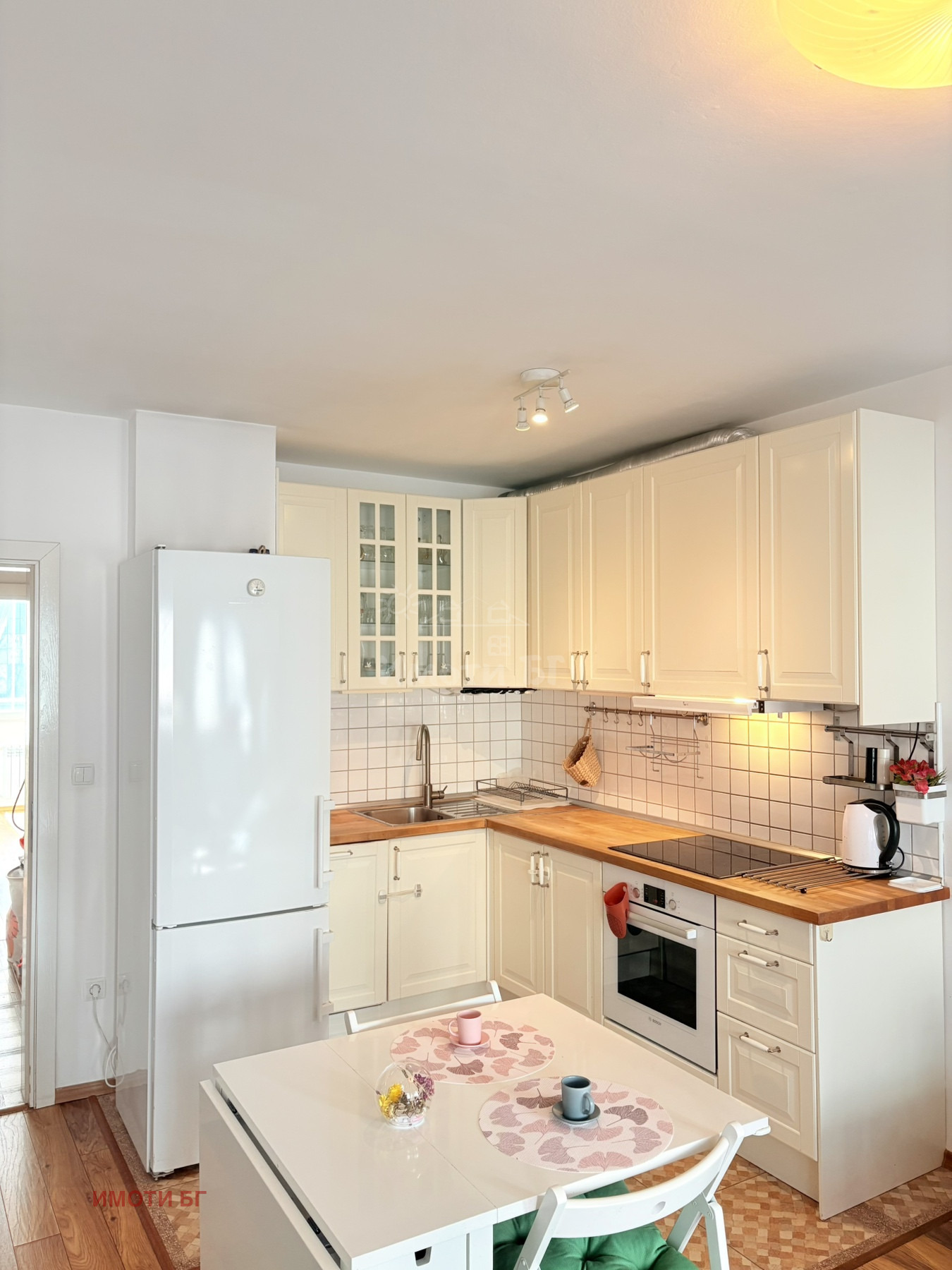 Дава под наем 3-СТАЕН, гр. София, Гоце Делчев, снимка 3 - Апартаменти - 53794204