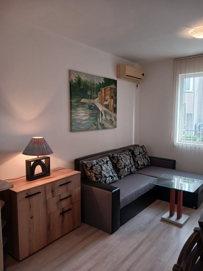 Дава под наем 2-СТАЕН, гр. Варна, Колхозен пазар, снимка 2 - Апартаменти - 52770024