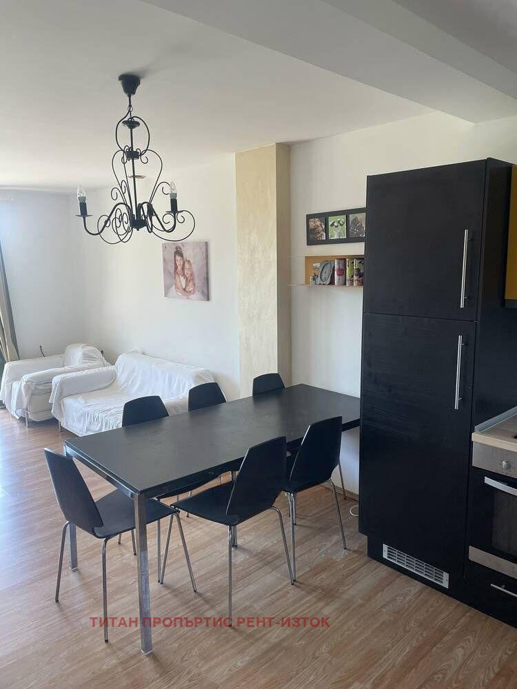 Дава под наем КЪЩА, с. Кошарица, област Бургас, снимка 2 - Къщи - 52398447