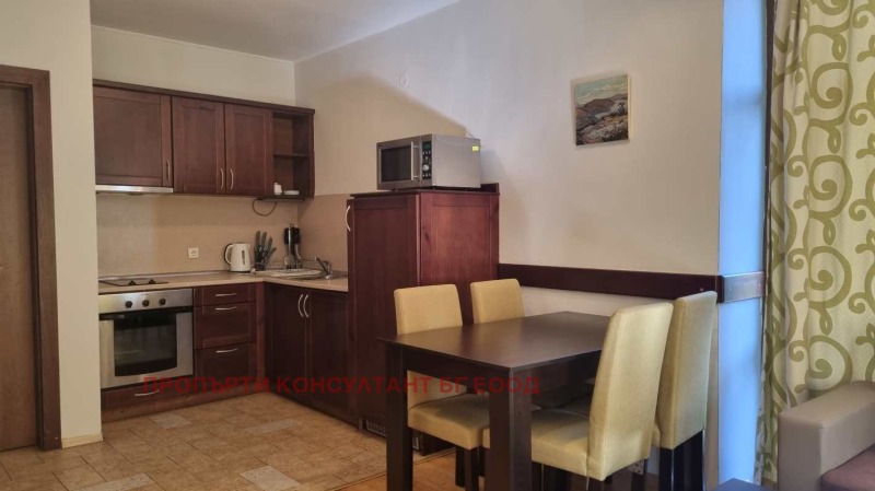 Дава под наем КЪЩА, гр. Разлог, област Благоевград, снимка 4 - Къщи - 52688898