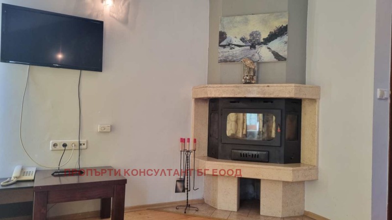 Дава под наем КЪЩА, гр. Разлог, област Благоевград, снимка 3 - Къщи - 52688898