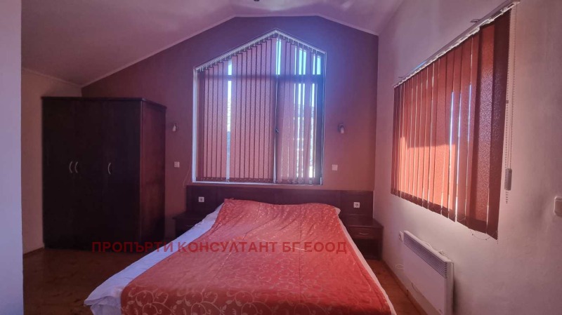 Дава под наем КЪЩА, гр. Разлог, област Благоевград, снимка 9 - Къщи - 52688898