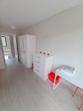 2 bedroom Vitosha, Sofia 8