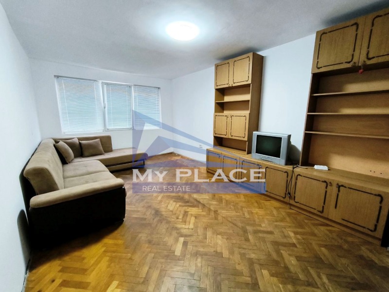 Под наем 2-СТАЕН, град Шумен, Пазара • 500 лв. / 255.65 € • 77021562 1