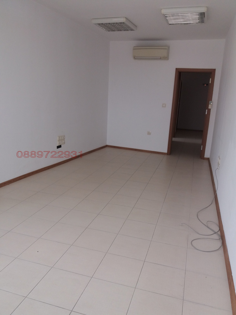 Дава под наем  Офис град Варна , Бизнес хотел , 65 кв.м | 98286771 - изображение [2]