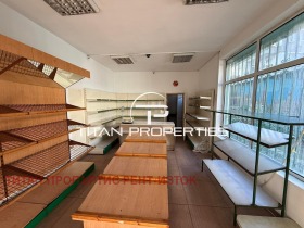 Κατάστημα ΤΣενταρ, Βυργασ