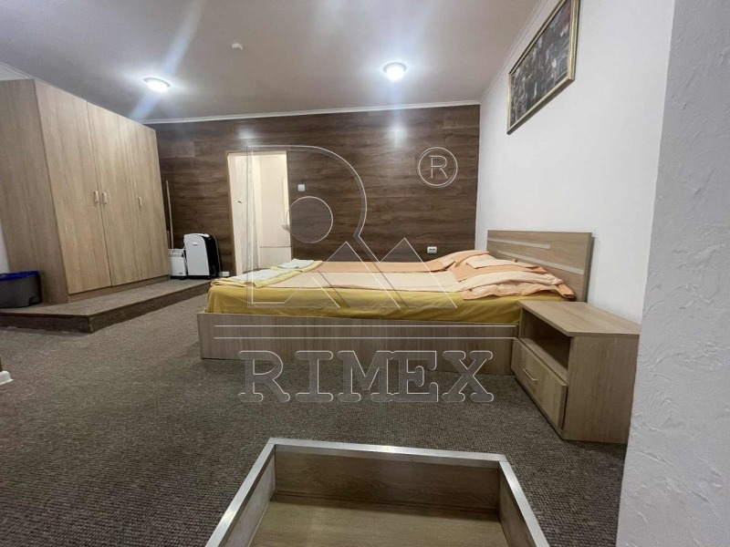 For Rent  Studio Plovdiv , Tsentar , 49 sq.m | 63826446