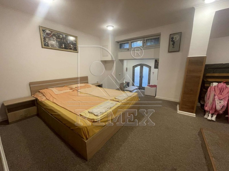 For Rent  Studio Plovdiv , Tsentar , 49 sq.m | 63826446 - image [2]