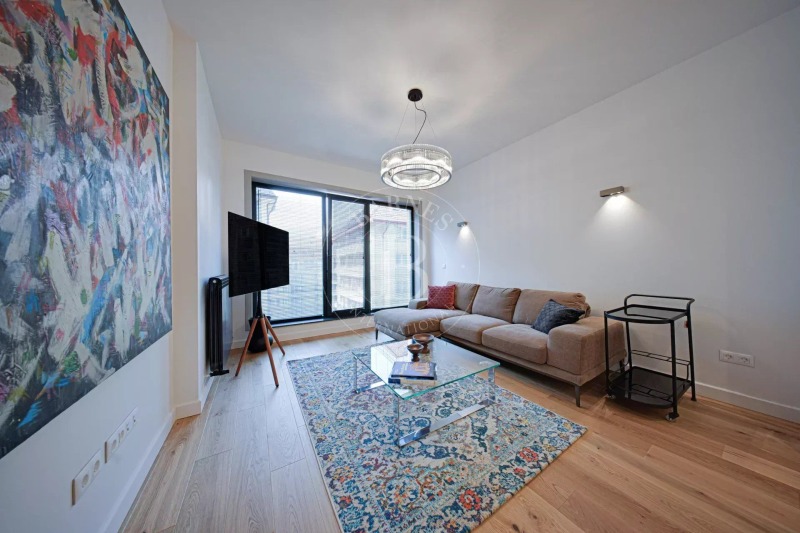 Издаје се  2 спаваће собе Софија , Лозенец , 110 м2 | 75147222 - слика [2]
