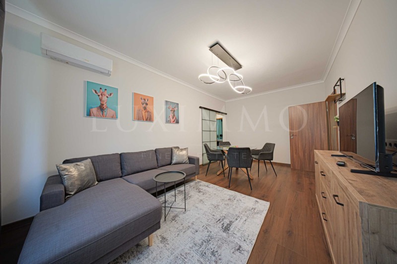 Дава под нем  3-стаен, град София, Център • 1 200 EUR • ID 97409478 — holmes.bg - [1] 