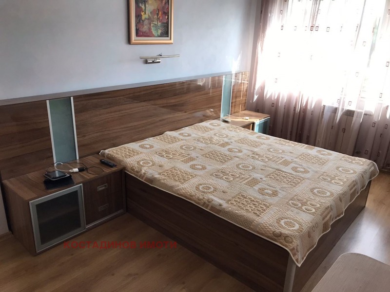 Издаје се  3 спаваће собе Пловдив , Каршијака , 140 м2 | 87294007 - слика [11]