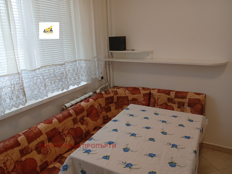 Kiadó  Stúdió Sofia , Ljulin 10 , 48 négyzetméter | 75905534 - kép [3]