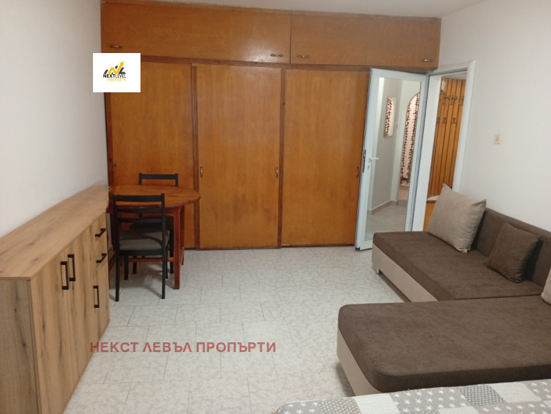 Kiadó  Stúdió Sofia , Ljulin 10 , 48 négyzetméter | 75905534 - kép [2]