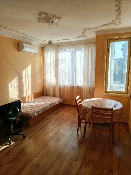 Дава под наем 2-СТАЕН, гр. Варна, Център