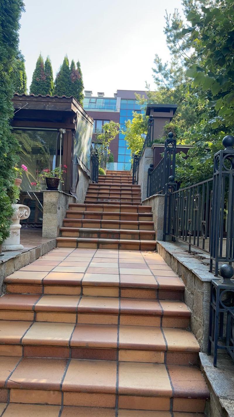 A louer  3 chambres Sofia , Boyana , 180 m² | 48482070 - image [2]