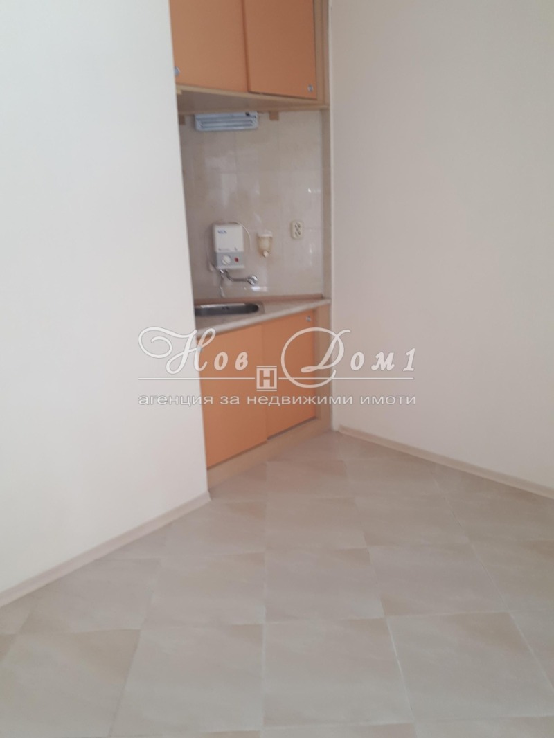 Da affittare  Negozio Varna , Kolhozen pazar , 40 mq | 88742416