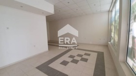 Μπαρ; καφετέρια Βαζραζδανε 1, Βαρνα