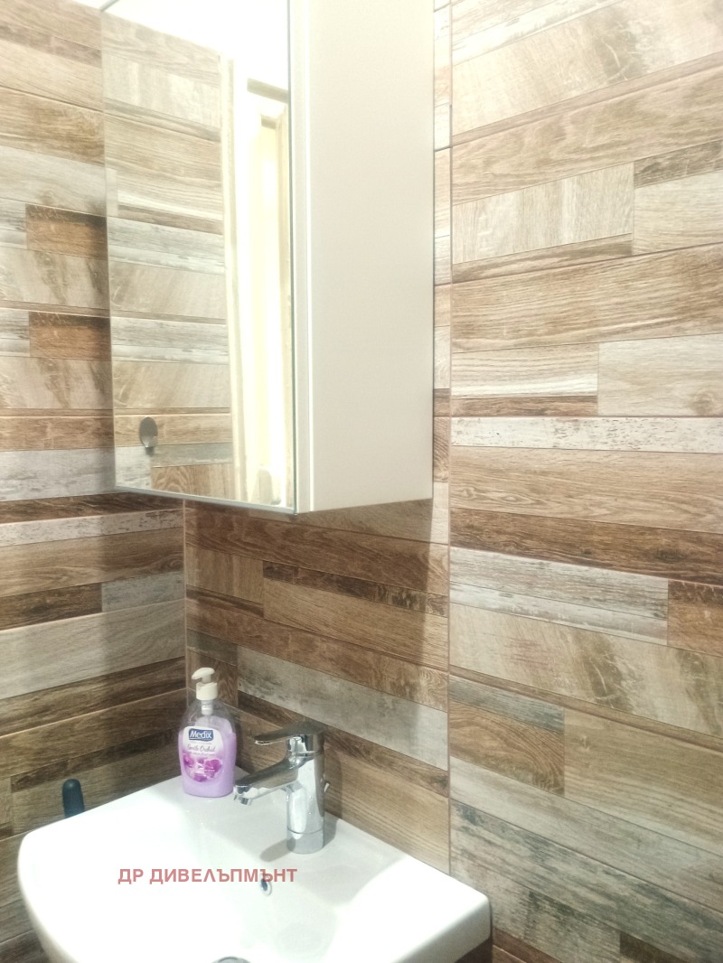 Do wynajęcia  1 sypialnia Sofia , Krasno selo , 60 mkw | 15427096 - obraz [11]