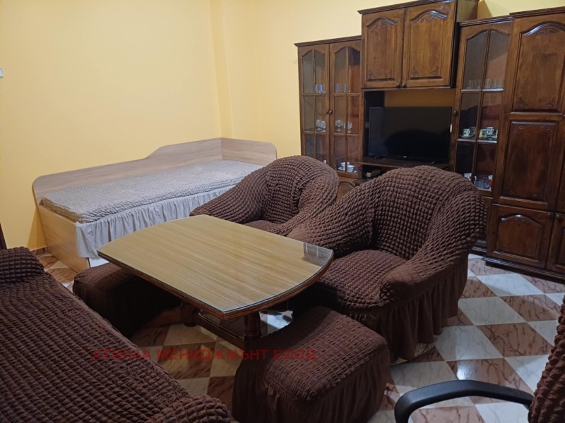 Дава под наем 2-СТАЕН, гр. Пловдив, Захарна фабрика