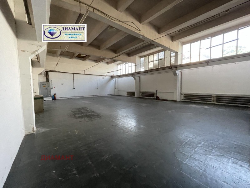 Zu vermieten  Lagerung Ruse , Rodina 1 , 1300 qm | 30282273 - Bild [3]