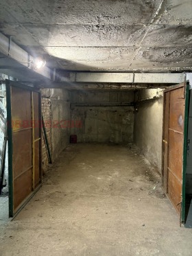 ГАРАЖ, ПАРКОМЯСТО, 15 m2