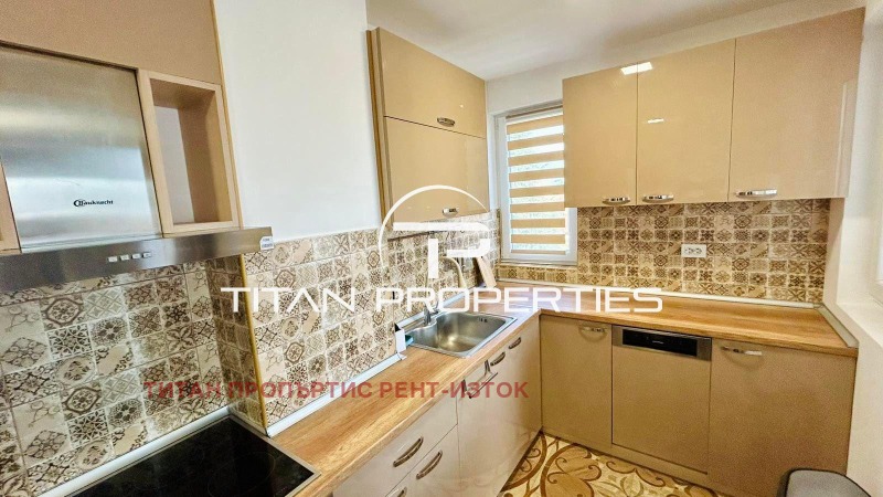 Дава под наем 3-СТАЕН, гр. Бургас, Сарафово, снимка 2 - Апартаменти - 52305463