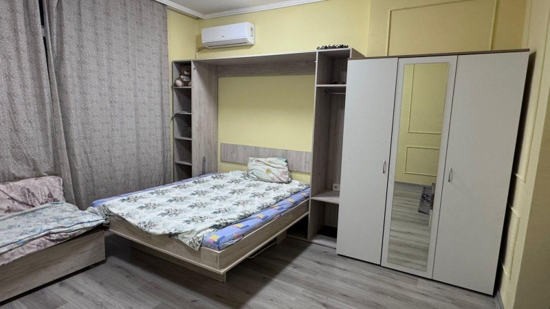 Издаје се  1 спаваћа соба Пловдив , Центар , 53 м2 | 87961986