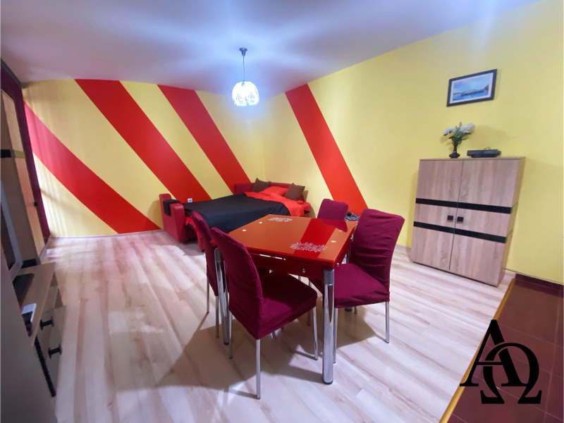 Da affittare  Attico Ruse , Shirok tsentar , 40 mq | 50951210 - Immagine [2]