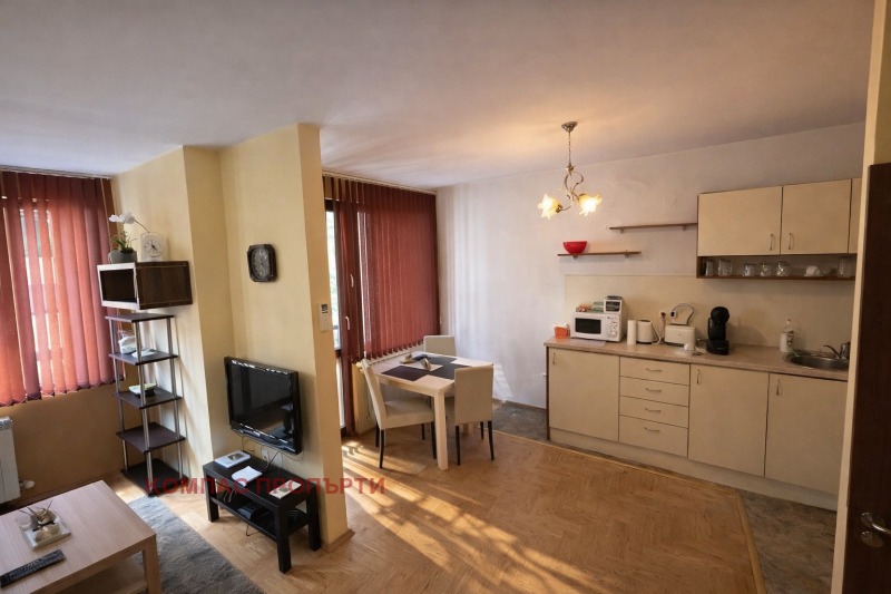 Дава под Наем 3-СТАЕН в град София, Медицинска академия - 95 кв.м / 950 € » 1 858.04 лв., КОМПАС ПРОПЪРТИ