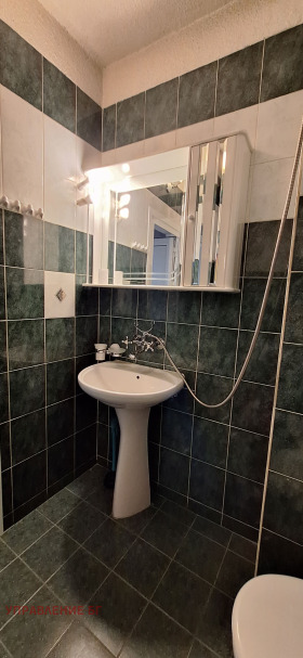 2 bedroom Sveta Troitsa, Sofia 13