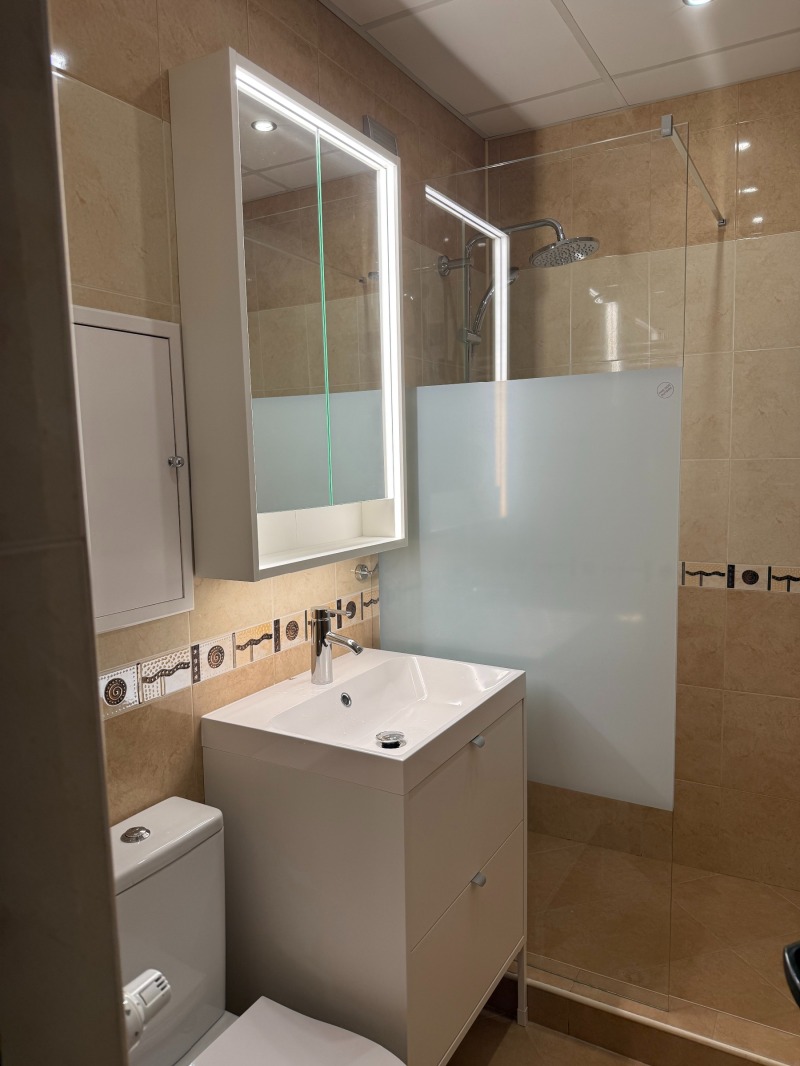 K pronájmu  1 ložnice Sofia , Borovo , 64 m2 | 52855609 - obraz [11]