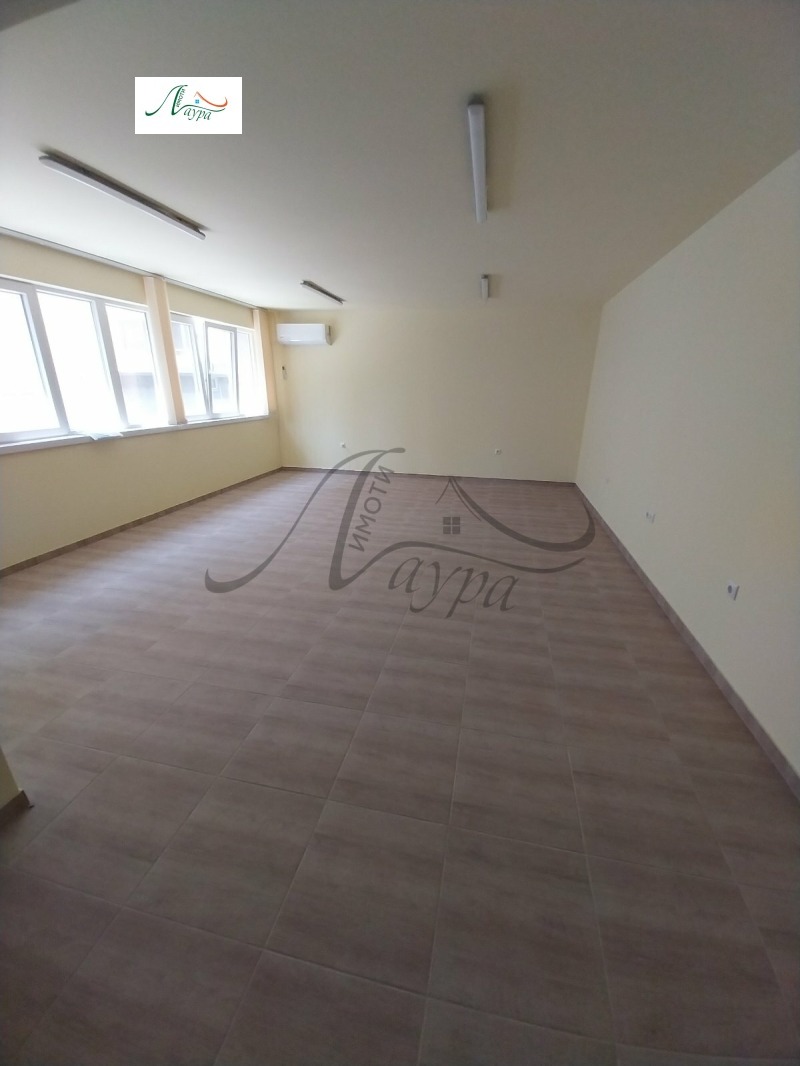 A louer  Bureau Choumen , Tsentar , 47 m² | 47864804