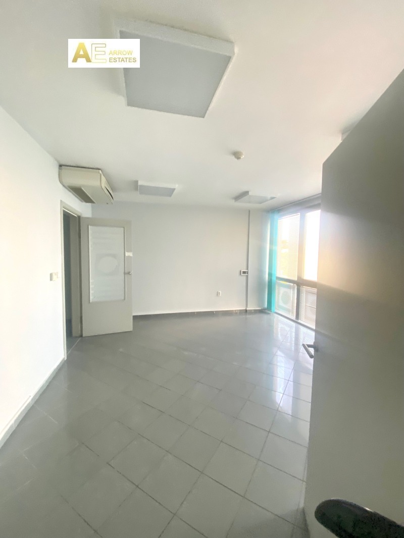 Под наем ОФИС, град София, Център • 1750 € • 73671378 — Holmes.bg