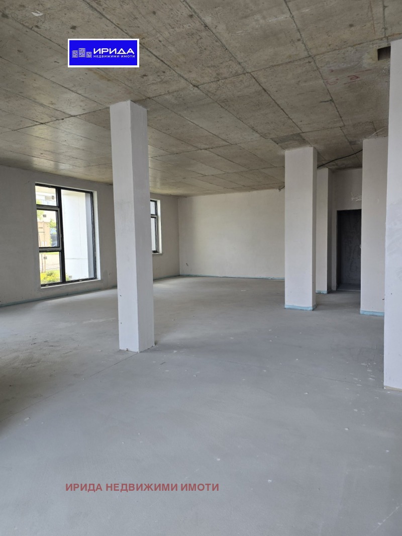 Te huur  Winkel Sofia , Mladost 4 , 126 m² | 29270499 - afbeelding [2]