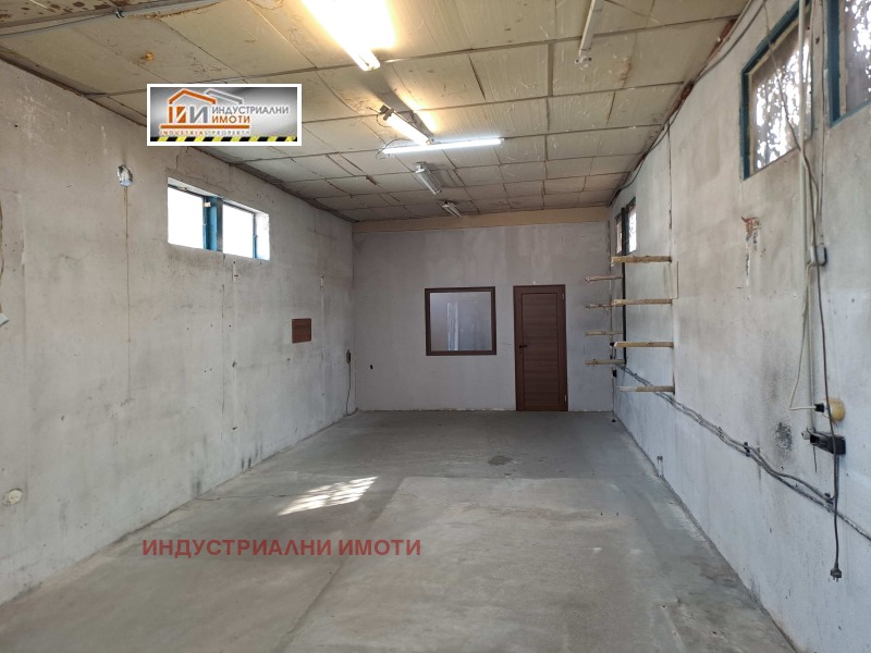 K pronájmu  Úložný prostor Plovdiv , Industrialna zona - Trakija , 70 m2 | 52064448