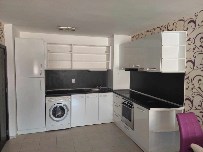 Te huur  1 slaapkamer Stara Zagora , Tsentar , 69 m² | 38130352